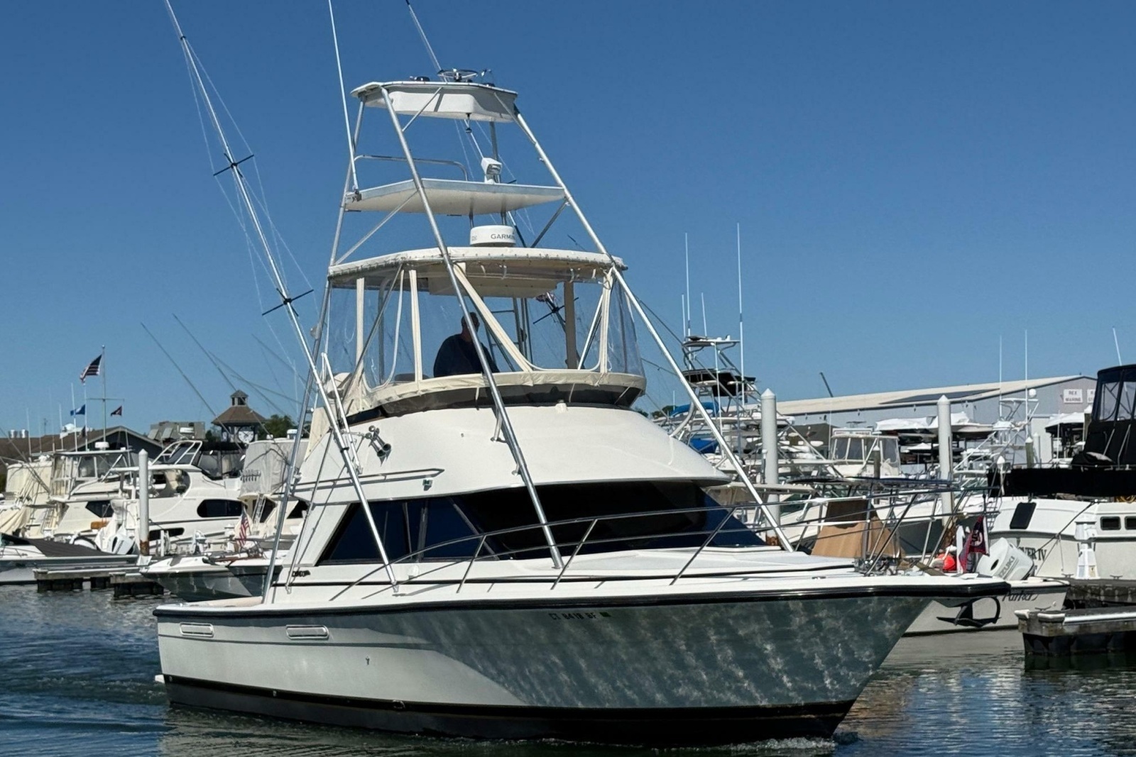 33ft Phoenix Yacht For Sale