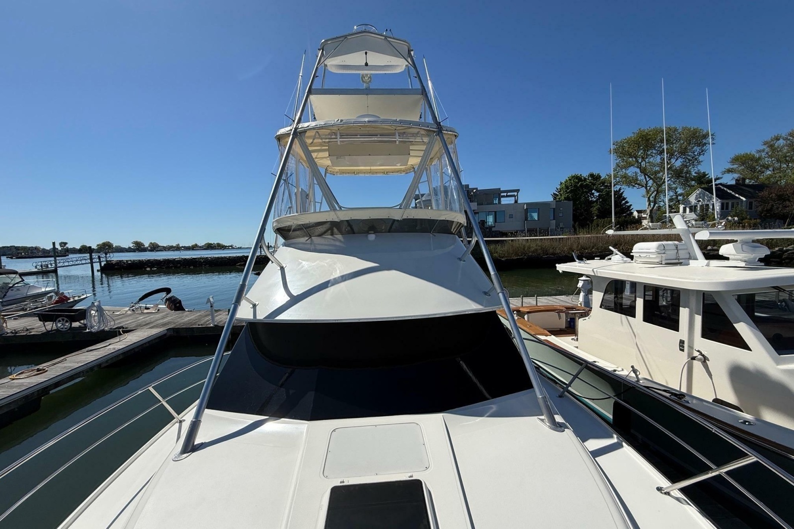 33ft Phoenix Yacht For Sale