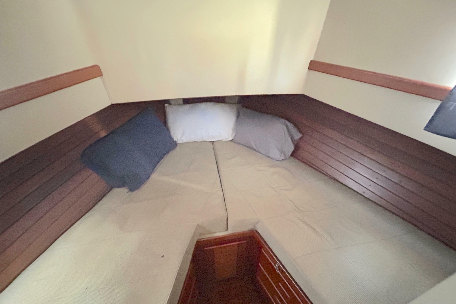 Gump Stump 36ft Grand Banks Yacht For Sale