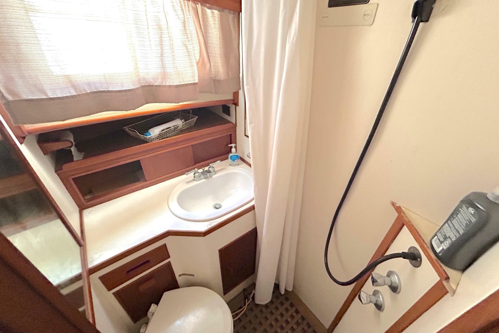 Gump Stump 36ft Grand Banks Yacht For Sale