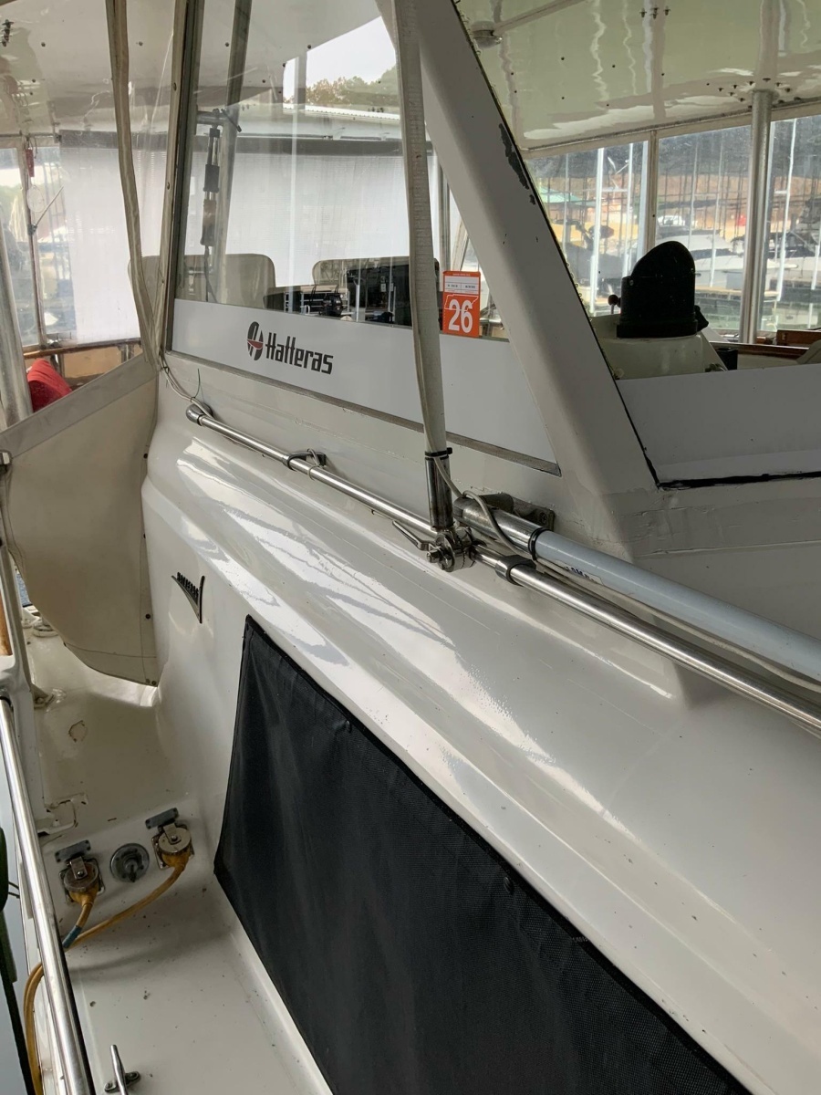 1969 Hatteras 41 Twin Cabin