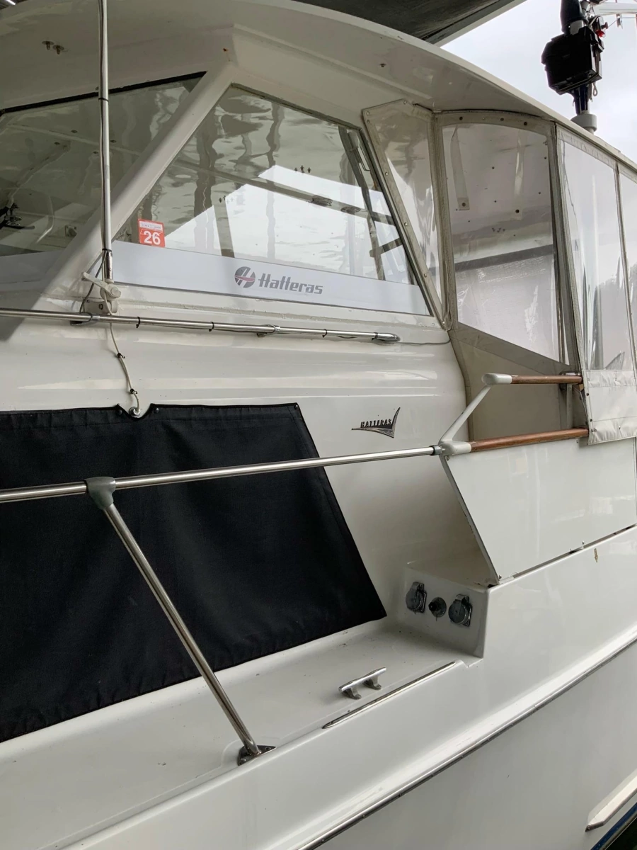 1969 Hatteras 41 Twin Cabin