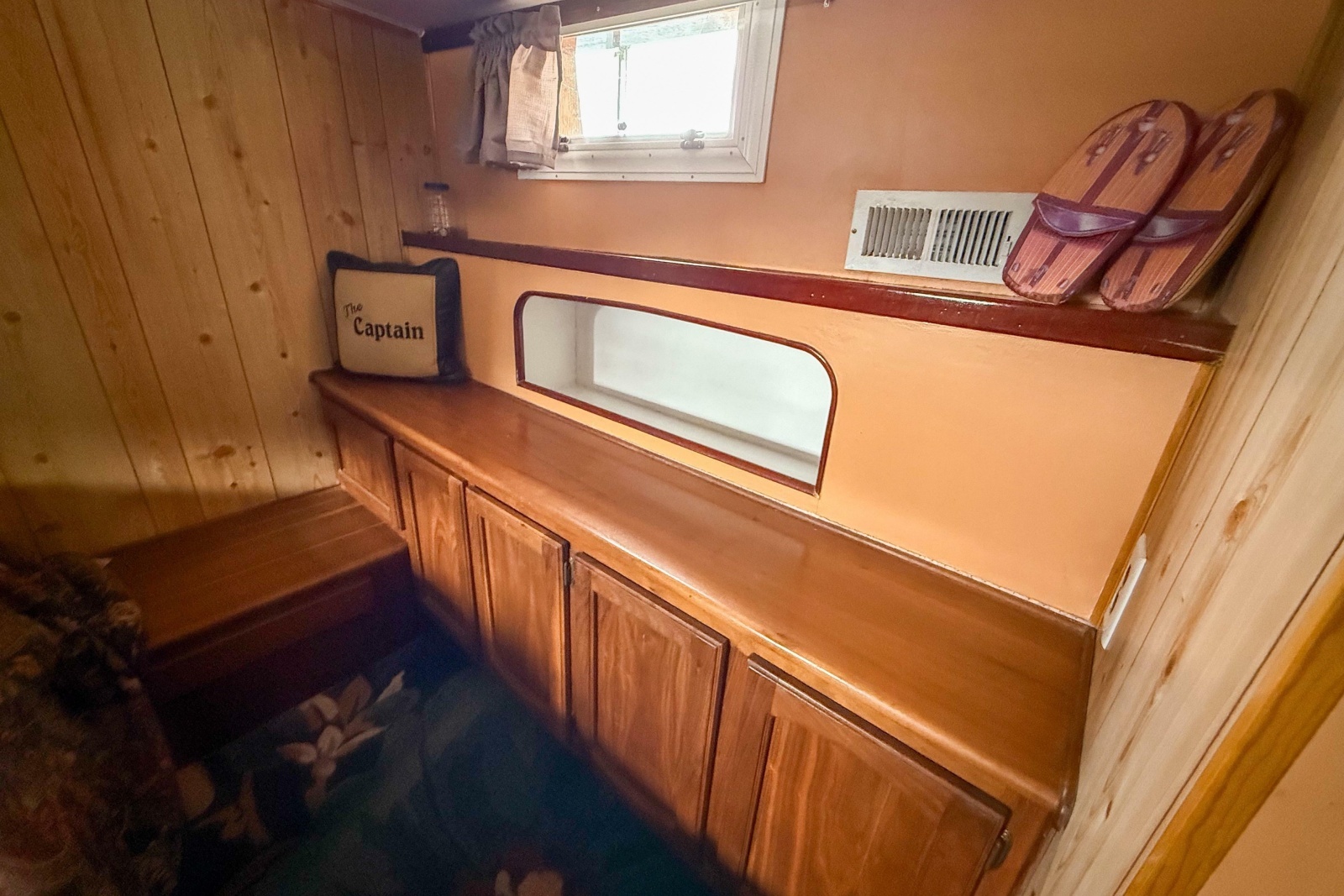 1956 Burger Pilothouse