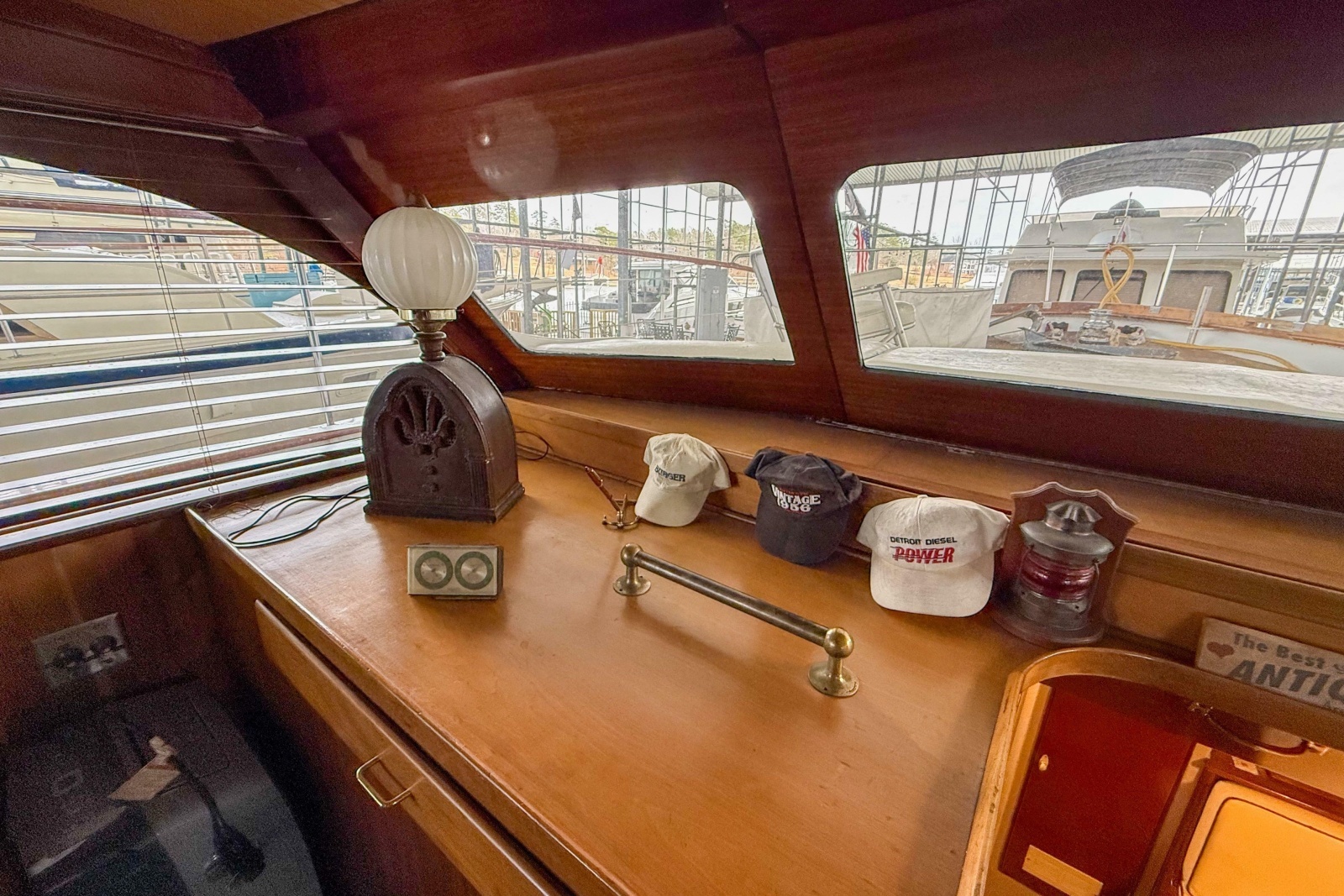 1956 Burger Pilothouse