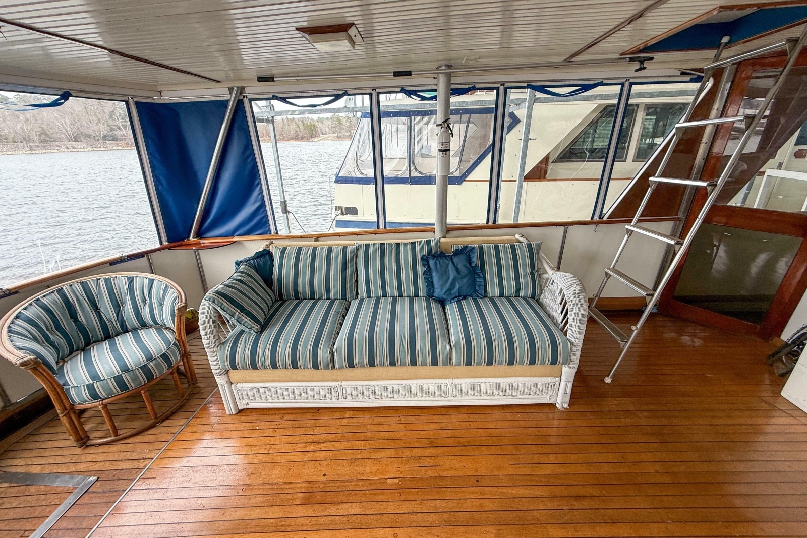 1956 Burger Pilothouse
