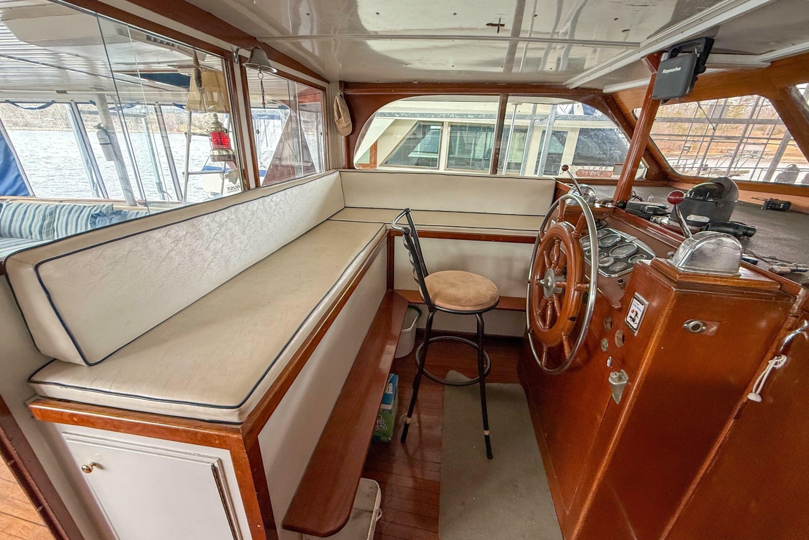 1956 Burger Pilothouse