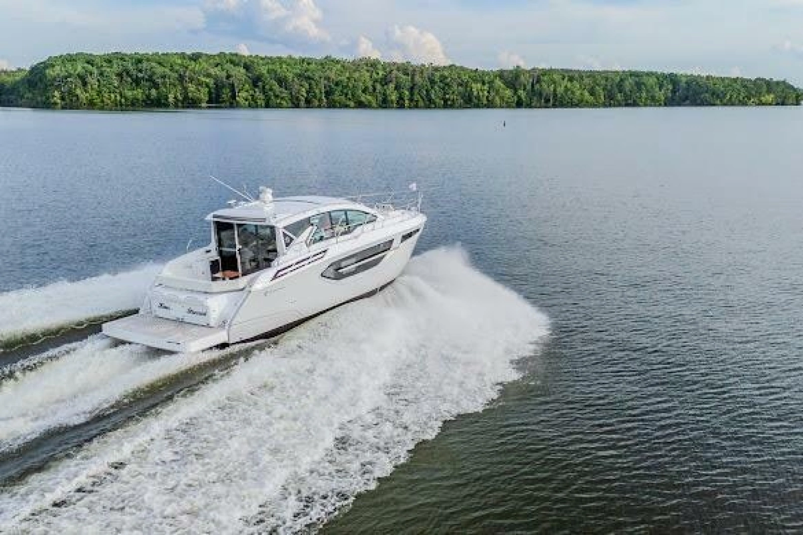 2023 Cruisers Yachts 42 Cantius