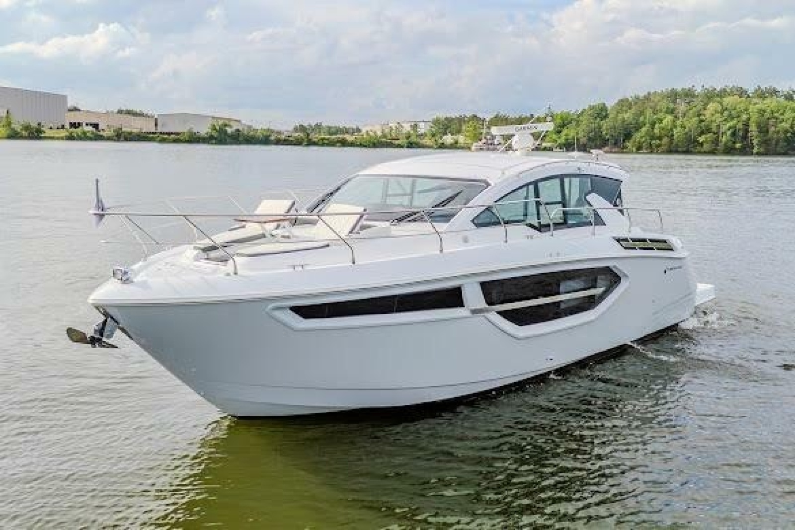2023 Cruisers Yachts 42 Cantius