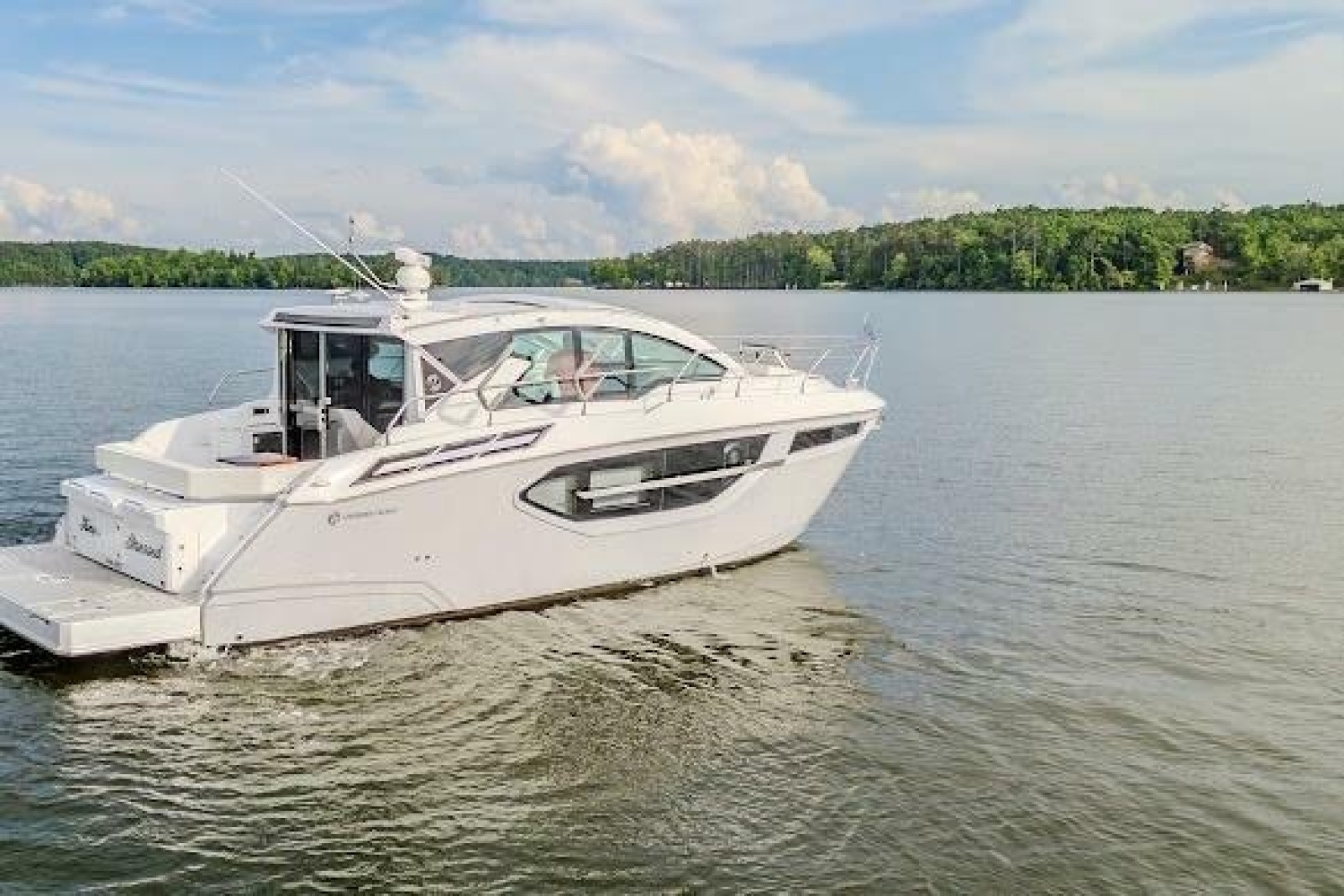 2023 Cruisers Yachts 42 Cantius