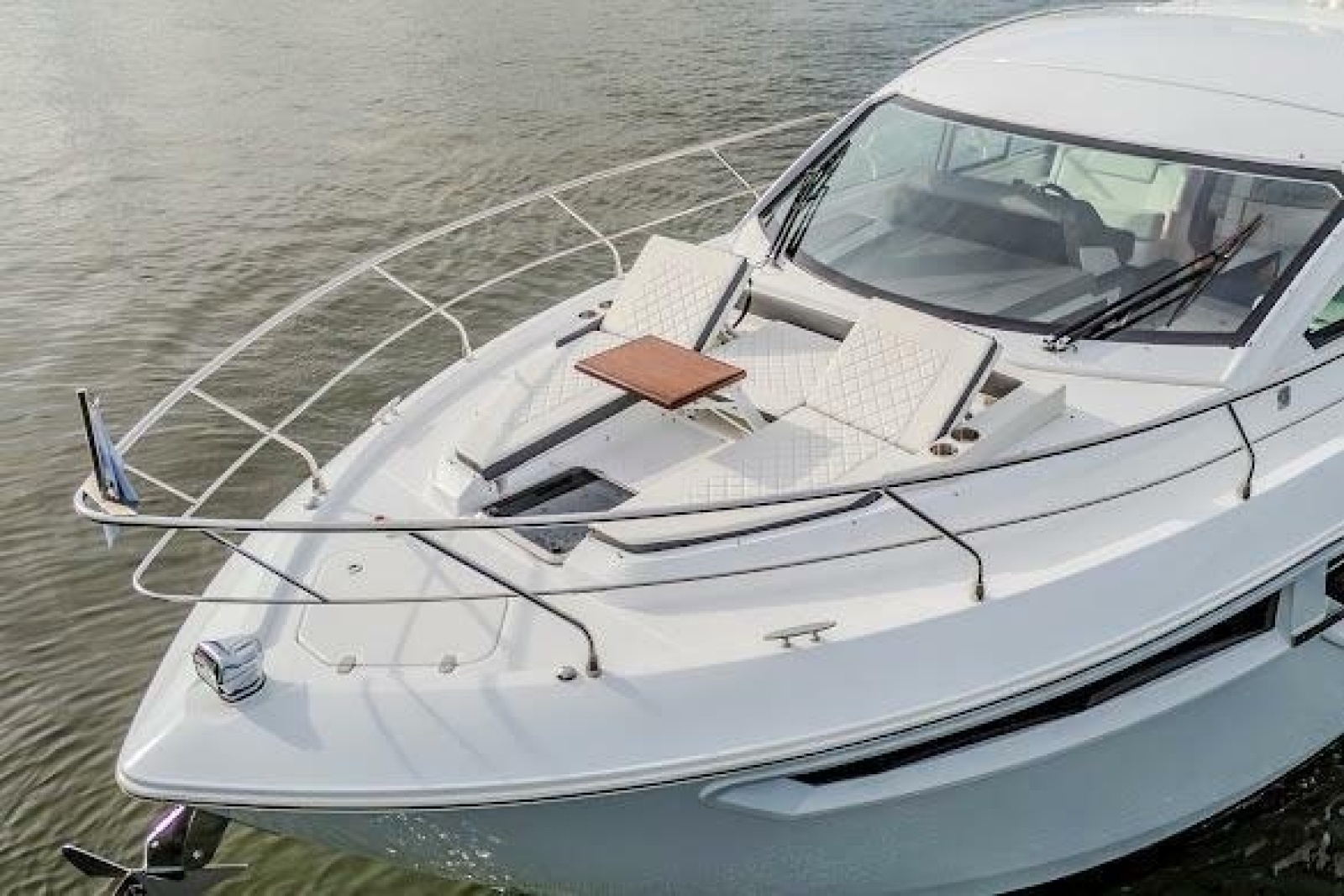 2023 Cruisers Yachts 42 Cantius
