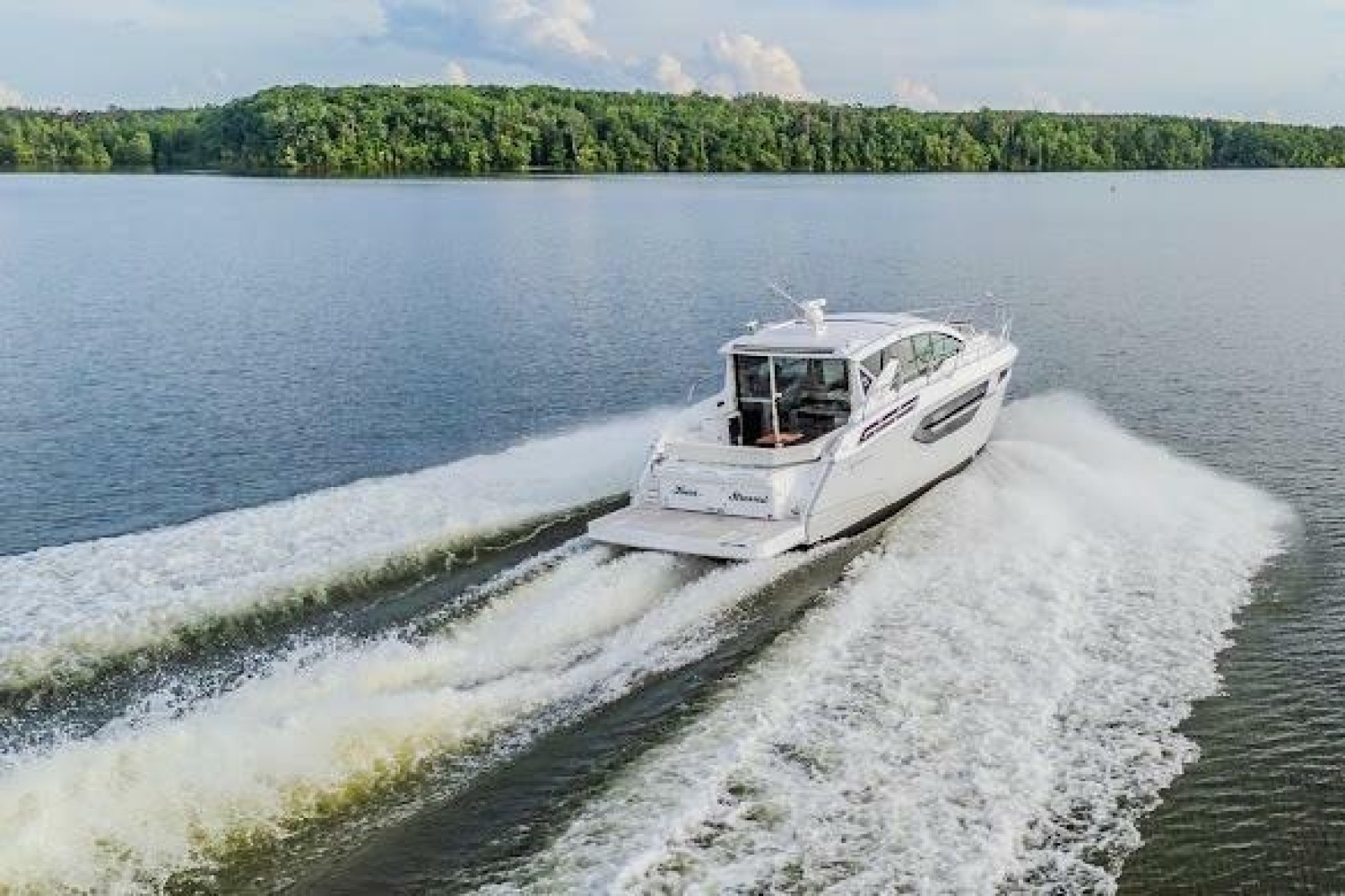 2023 Cruisers Yachts 42 Cantius