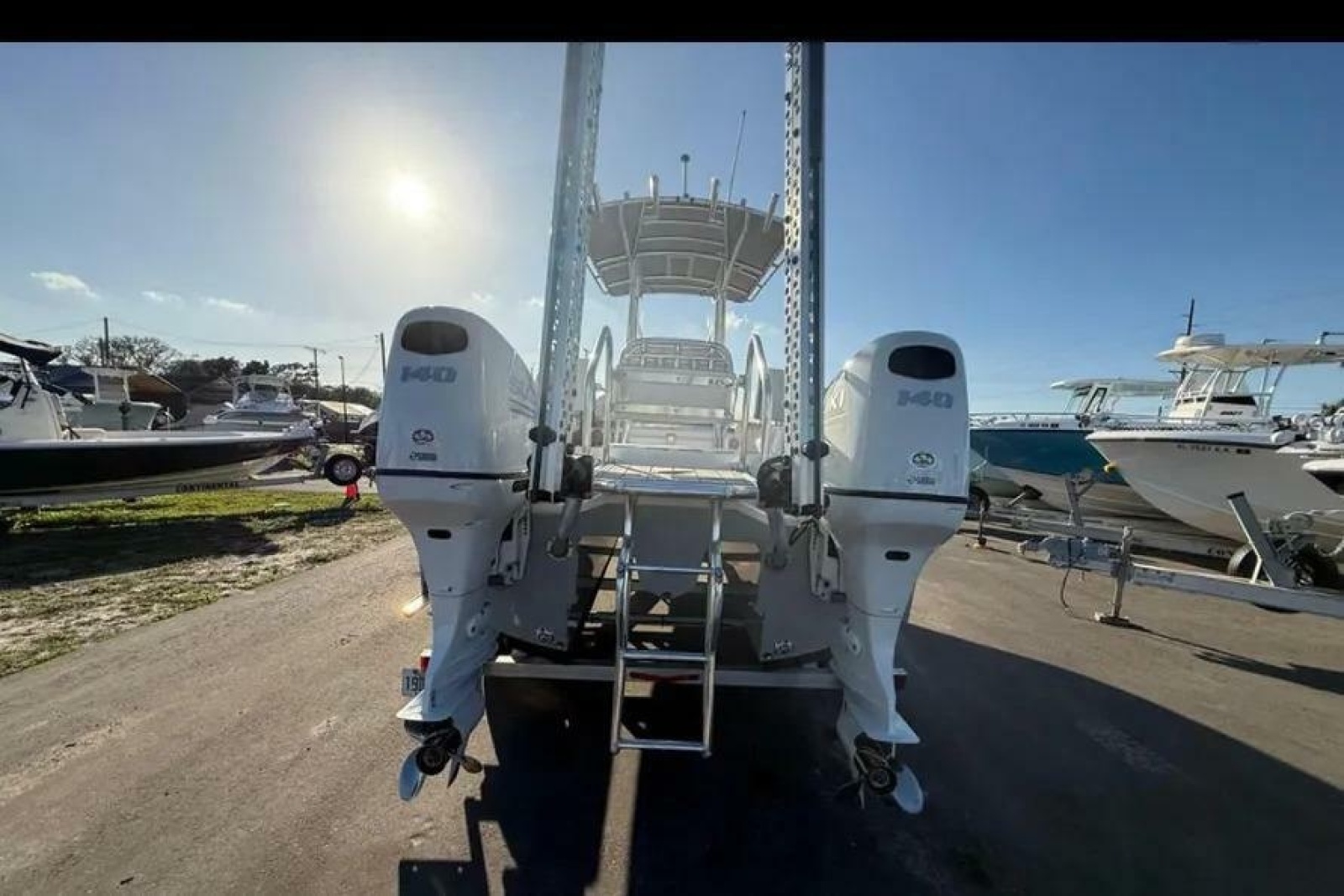 2023 Falcon Boats F22