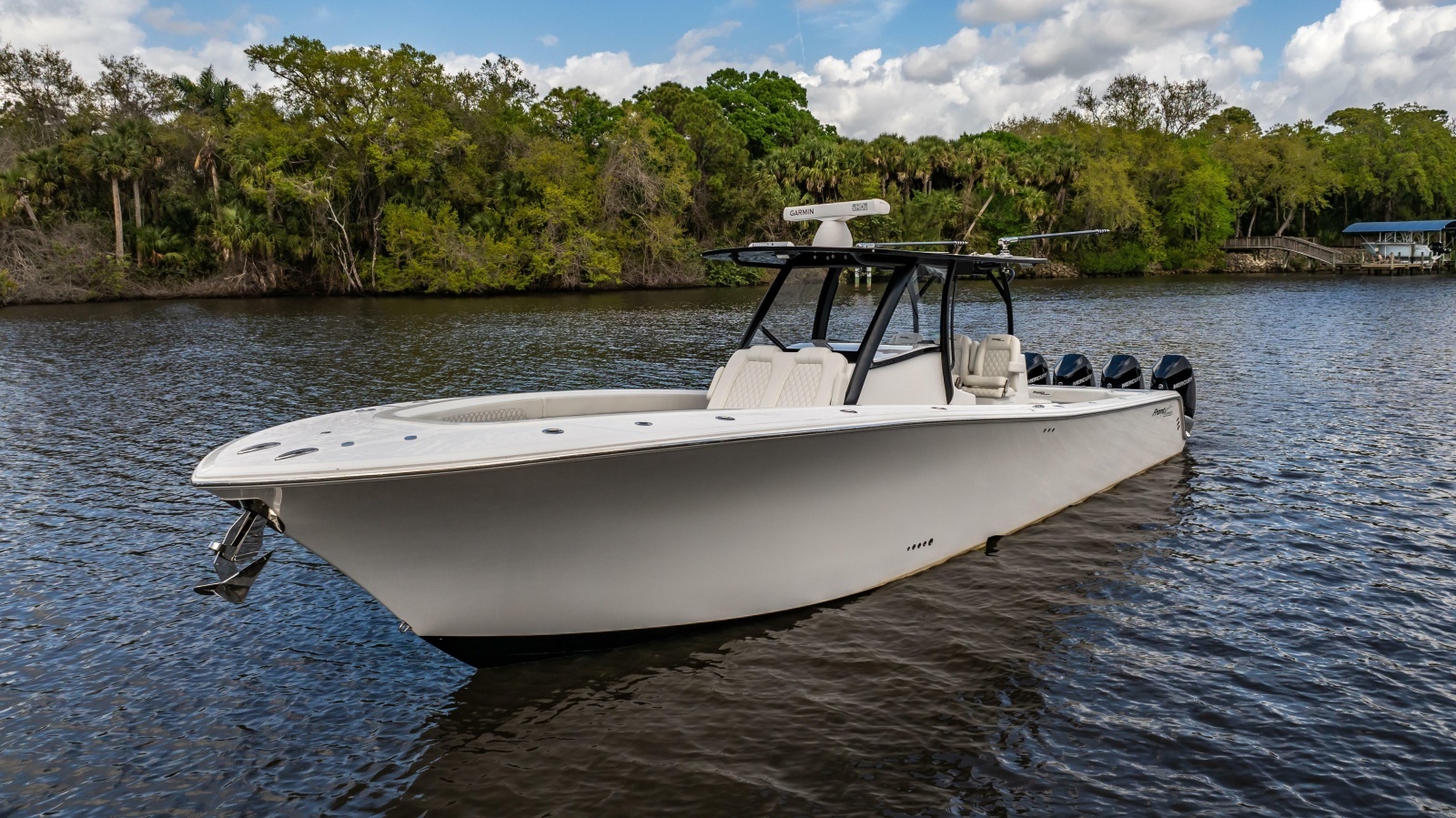 2023 Front Runner 39 Center Console