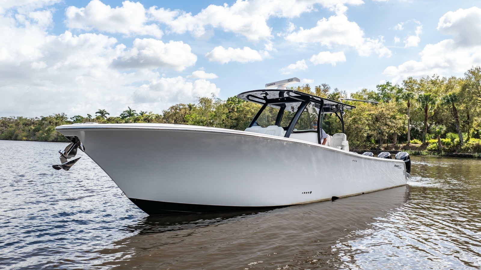 2023 Front Runner 39 Center Console