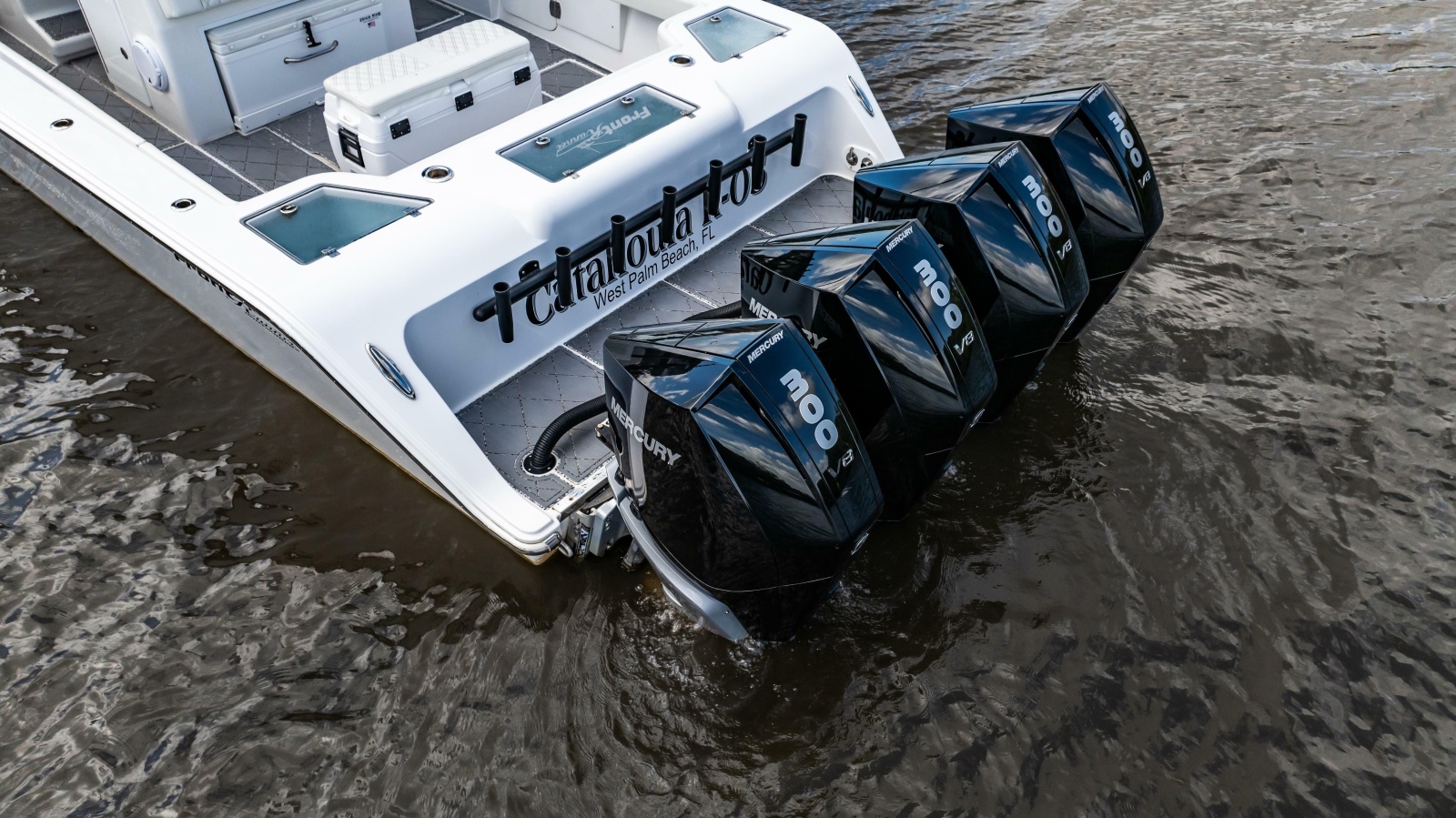 2023 Front Runner 39 Center Console
