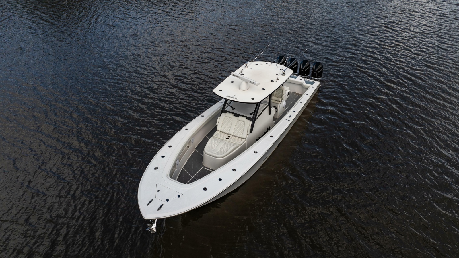 2023 Front Runner 39 Center Console