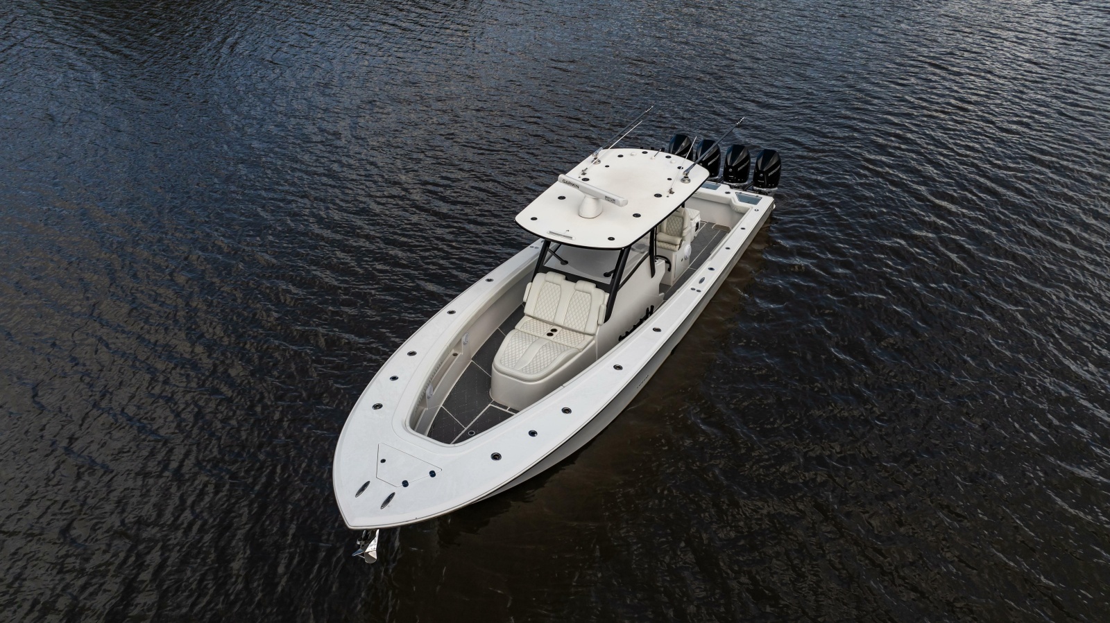 2023 Front Runner 39 Center Console