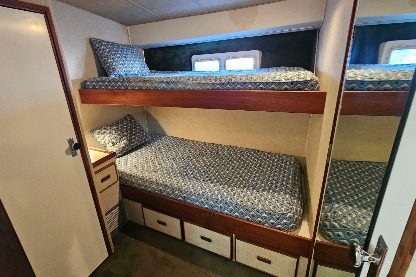 1980 Bertram 42 Convertible
