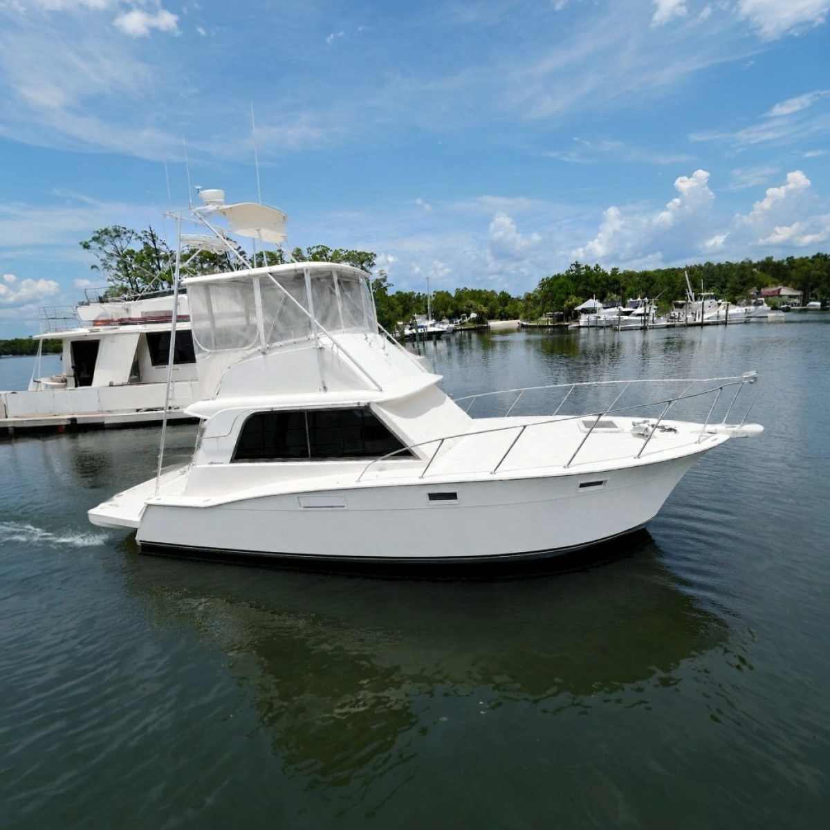 1975 Hatteras 36 Convertible