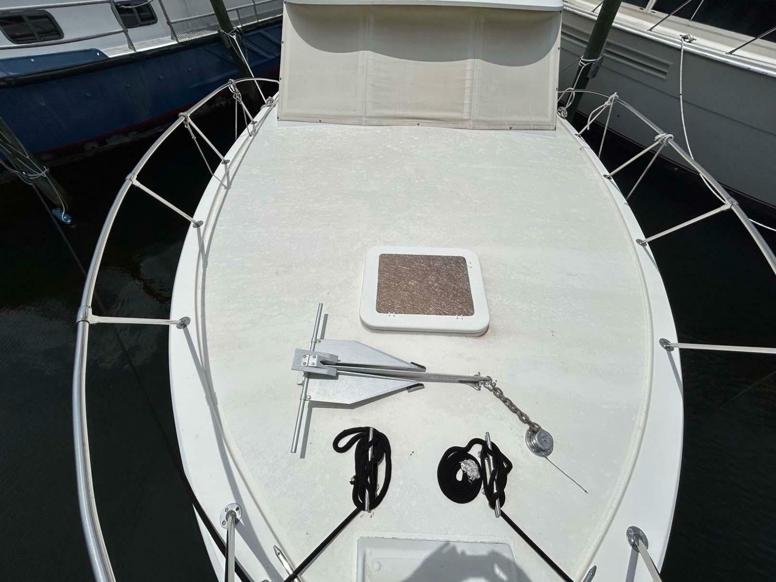 1975 Hatteras 36 Convertible