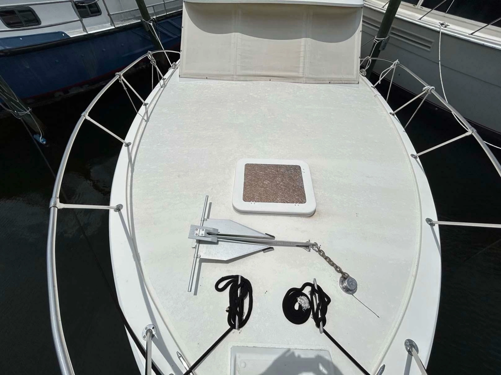 1975 Hatteras 36 Convertible
