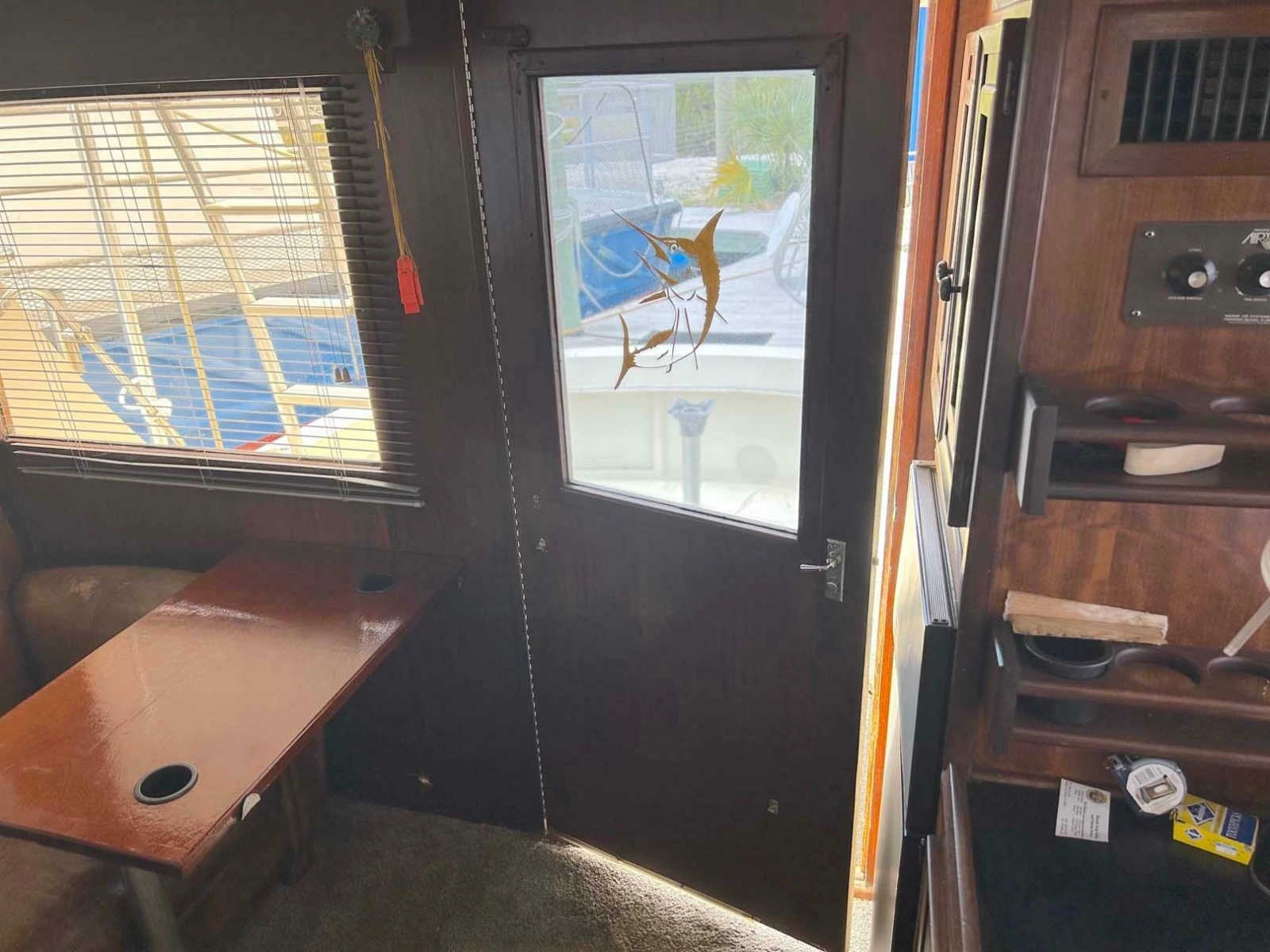 1975 Hatteras 36 Convertible