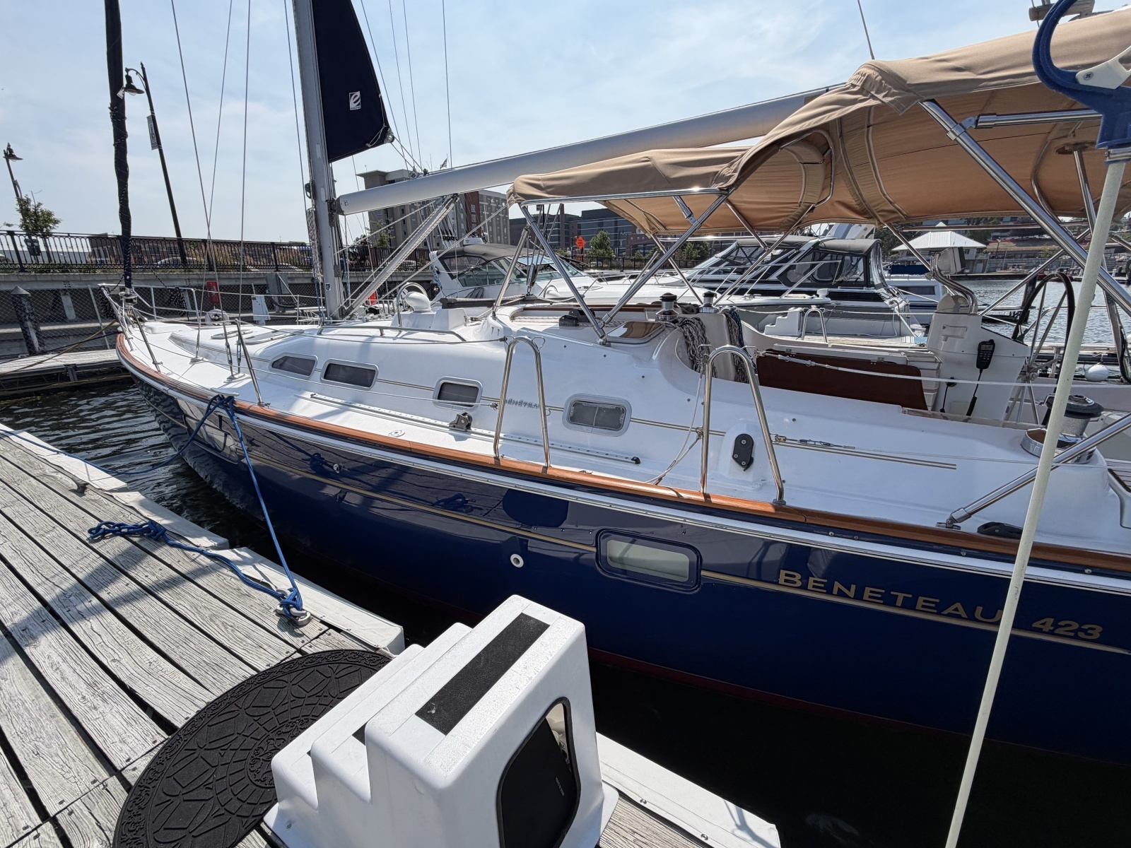 2006 Beneteau 423