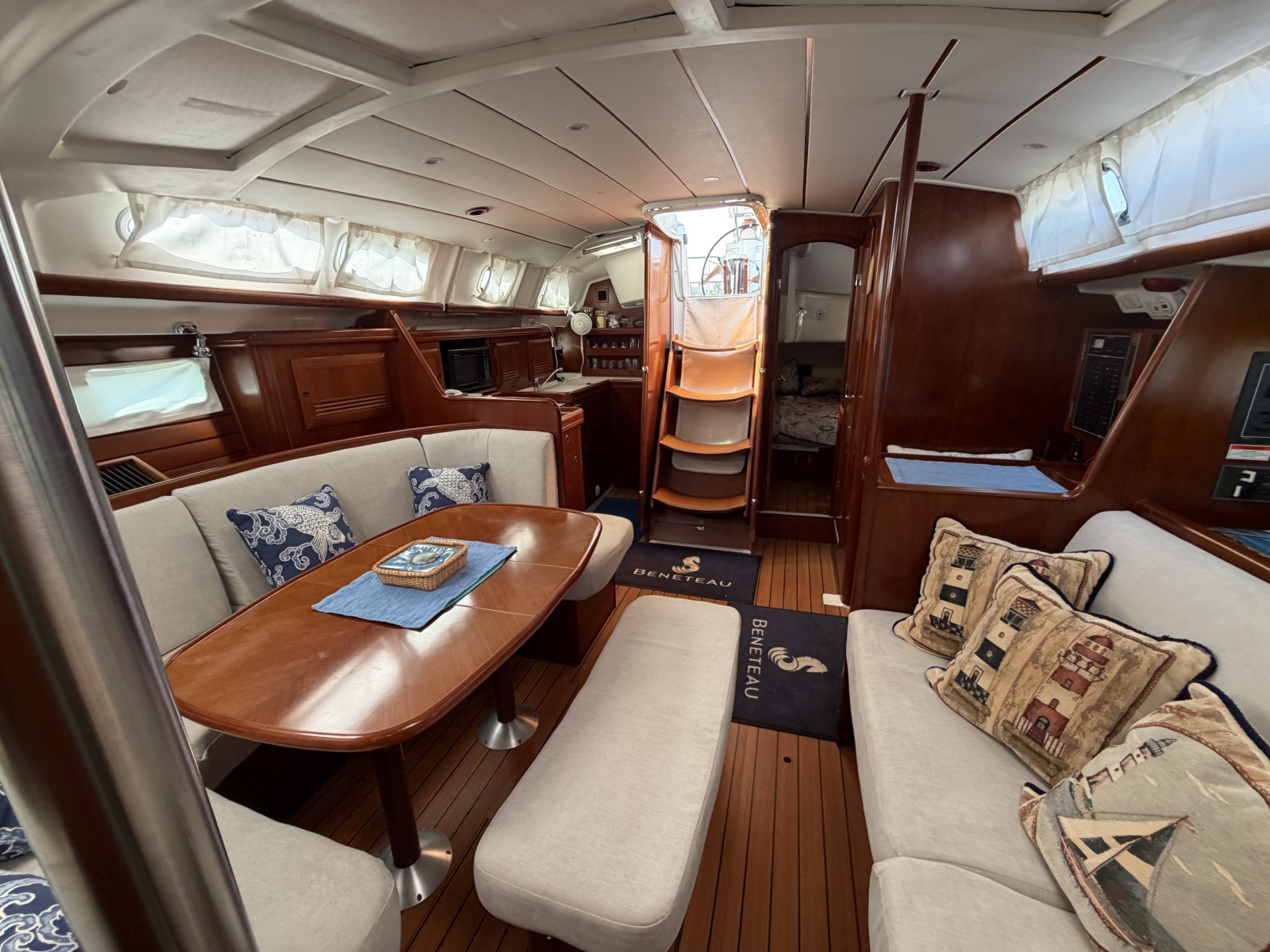 2006 Beneteau 423
