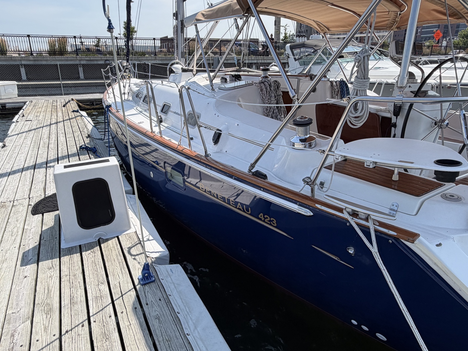 2006 Beneteau 423
