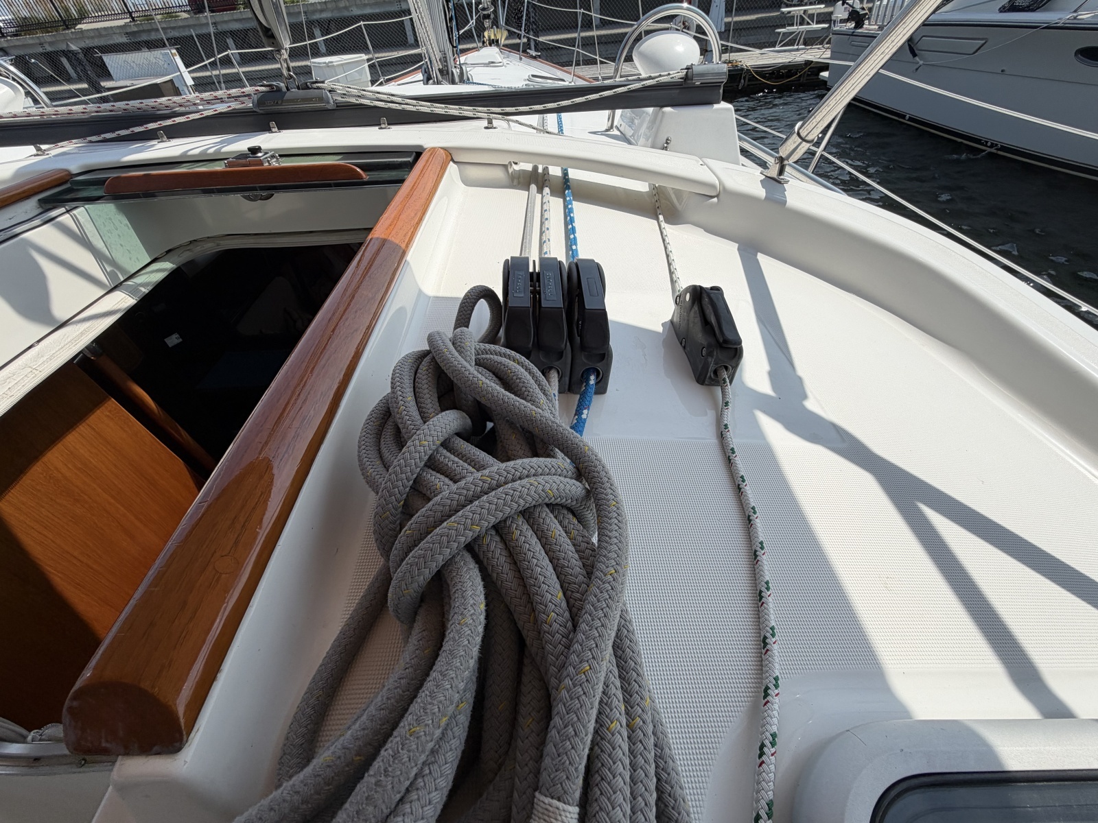 2006 Beneteau 423