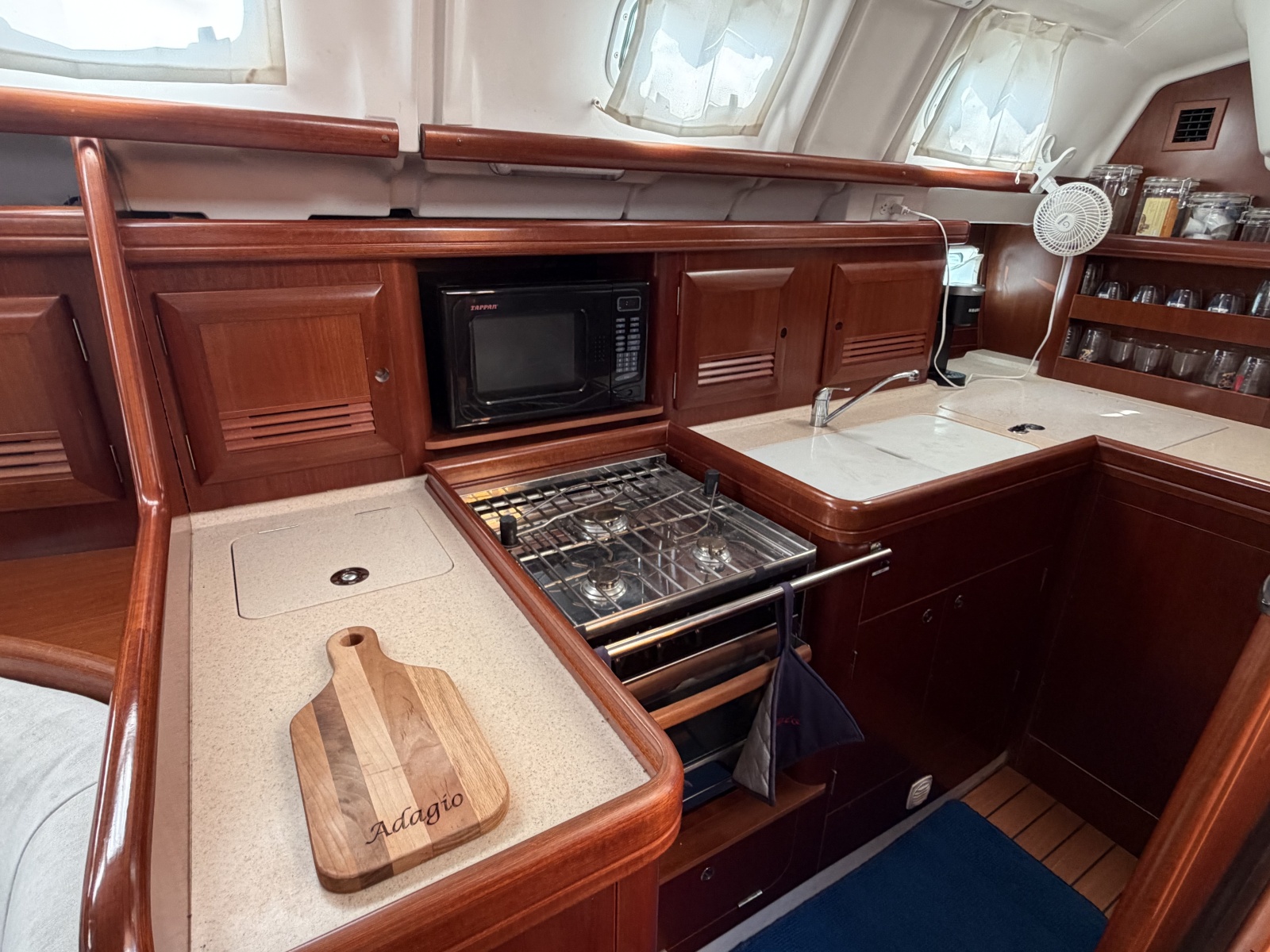 2006 Beneteau 423