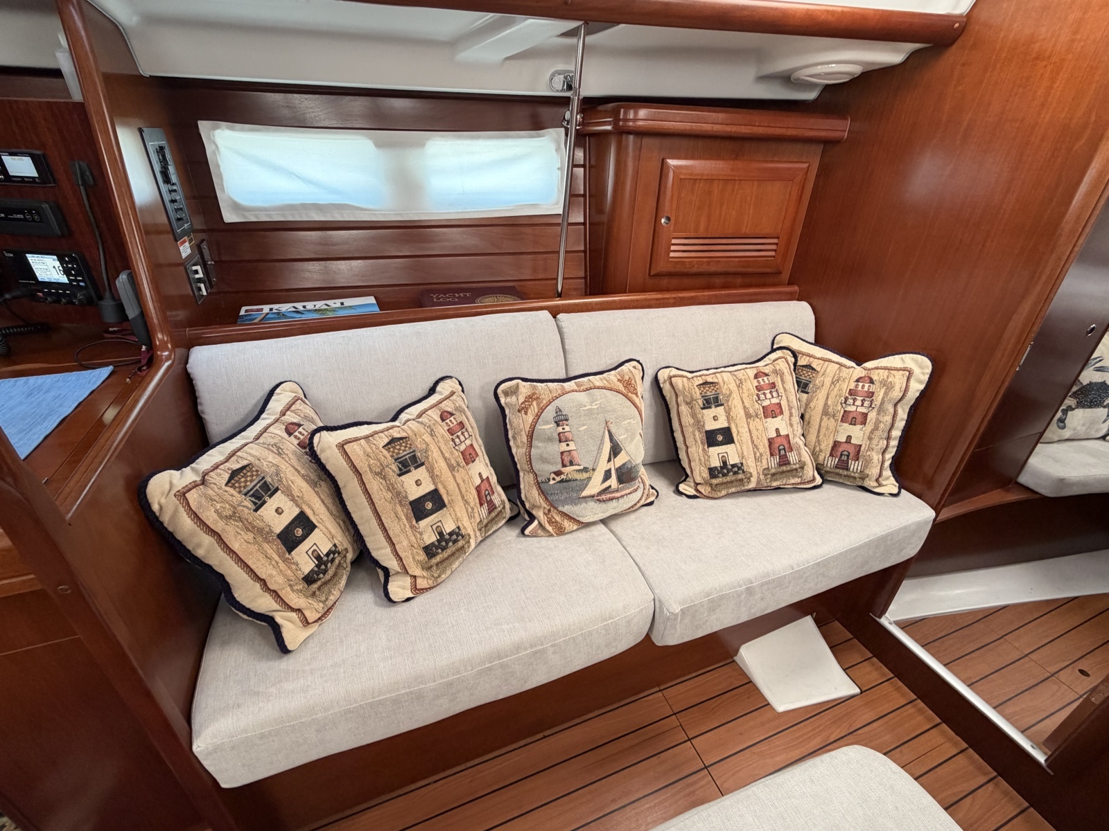 2006 Beneteau 423