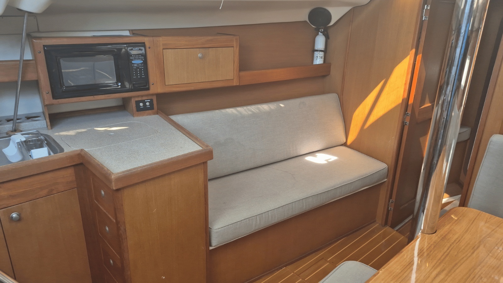 Portside Settee