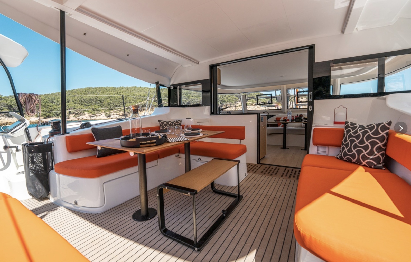 Annapolis ShowBoat 42ft Excess Yacht For Sale