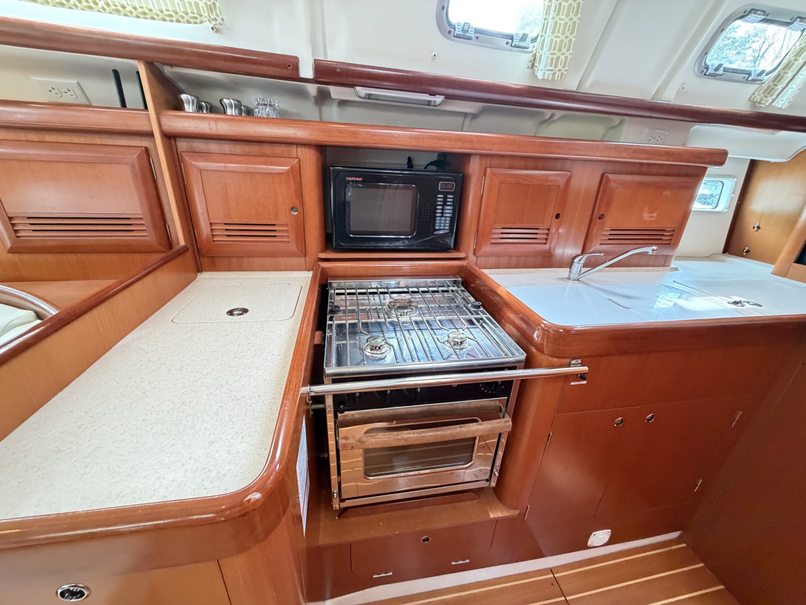 2007 Beneteau 423