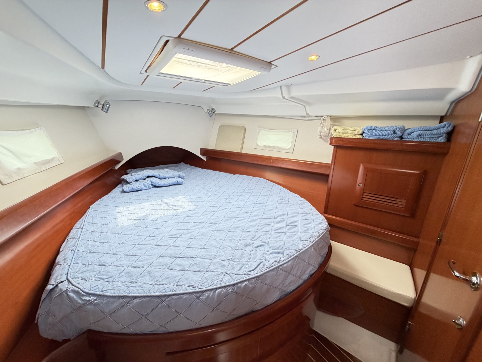2007 Beneteau 423