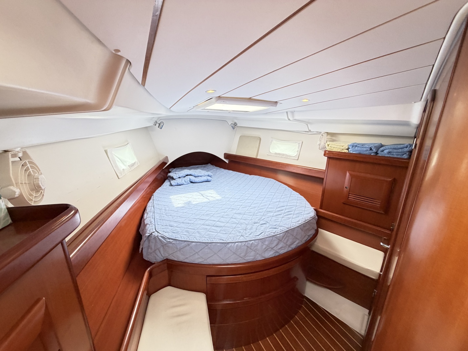 2007 Beneteau 423
