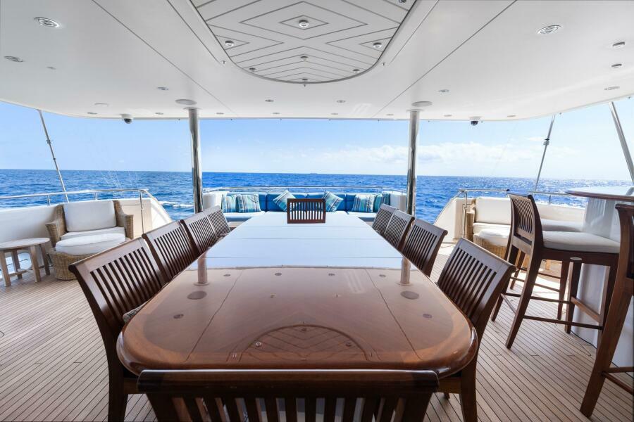 2010 Westport Superyacht