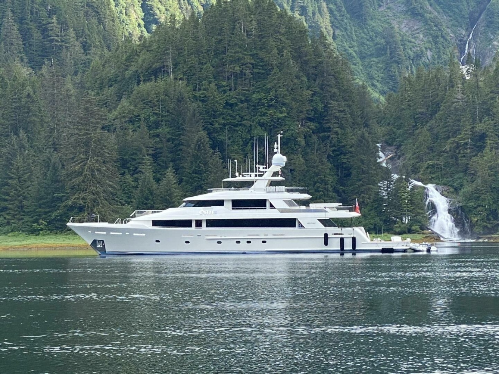 2010 Westport Superyacht