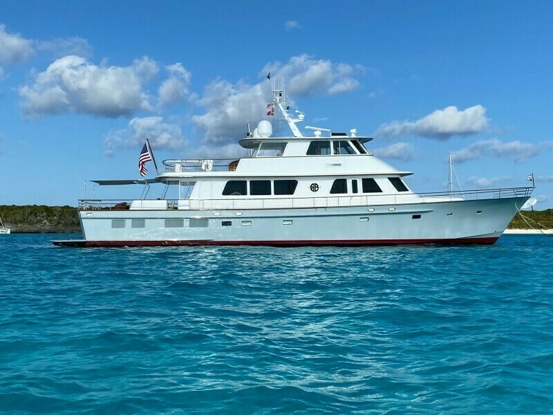 2003 New England Boatworks Enclosed Raised Pilothouse