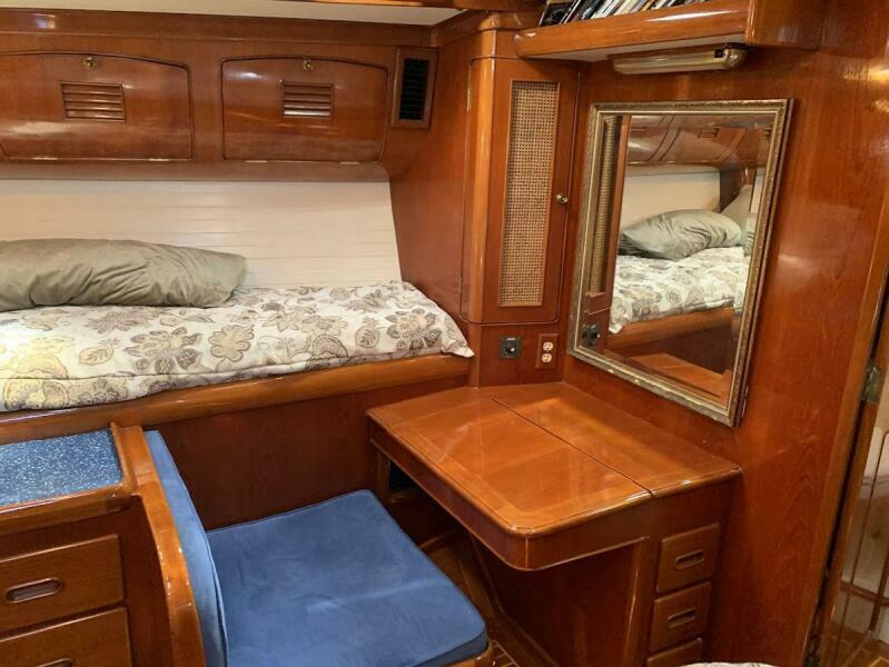 Forward Cabin Desk