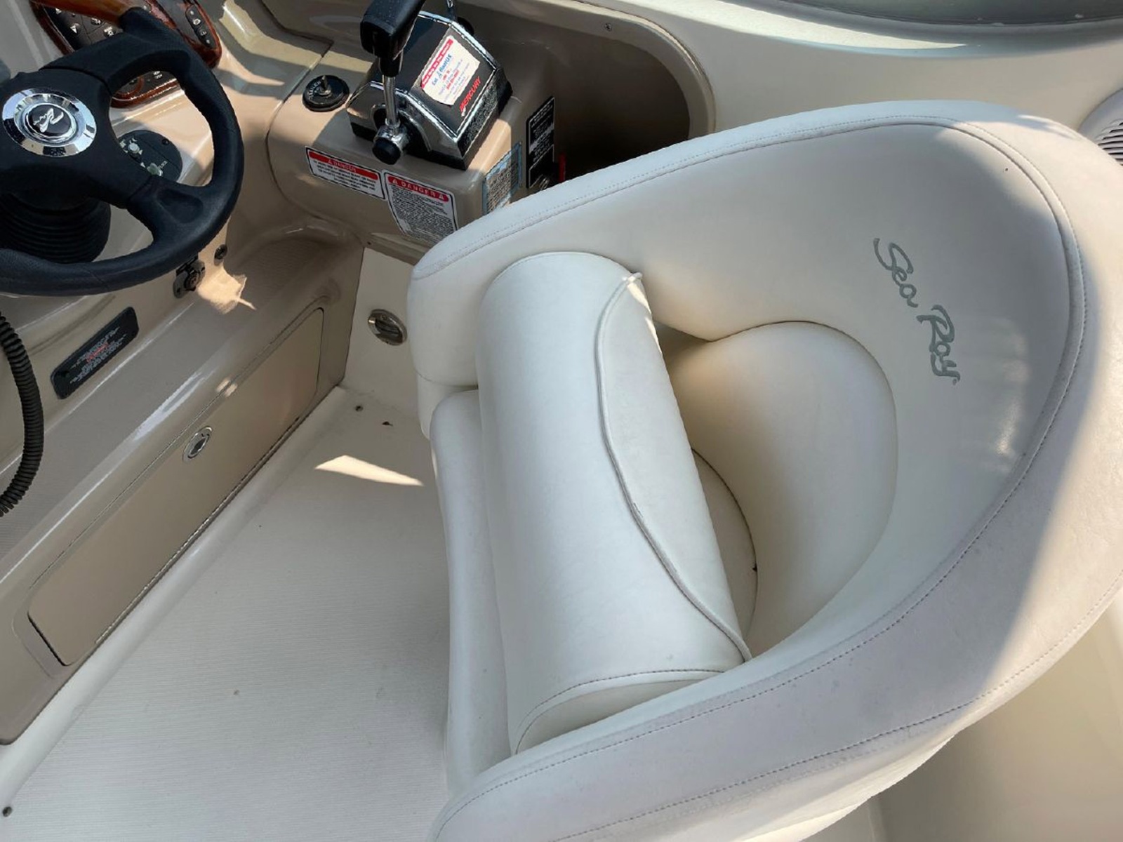 2005 Sea Ray Sundancer 280
