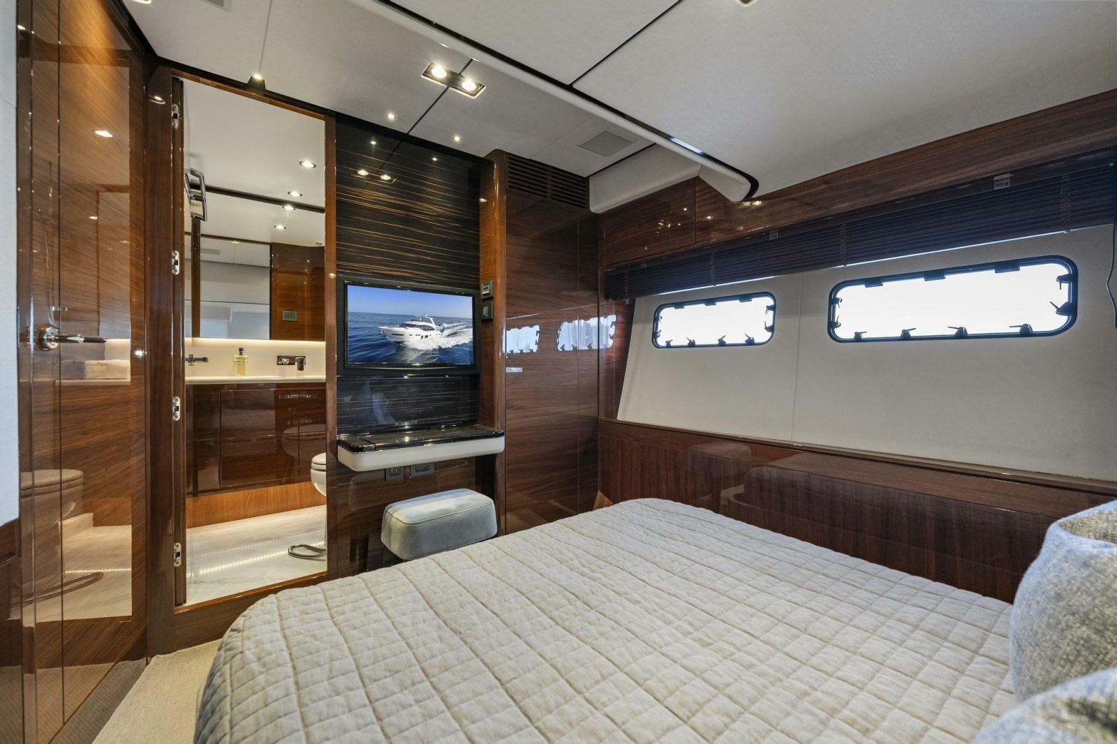 2018 Princess Y75