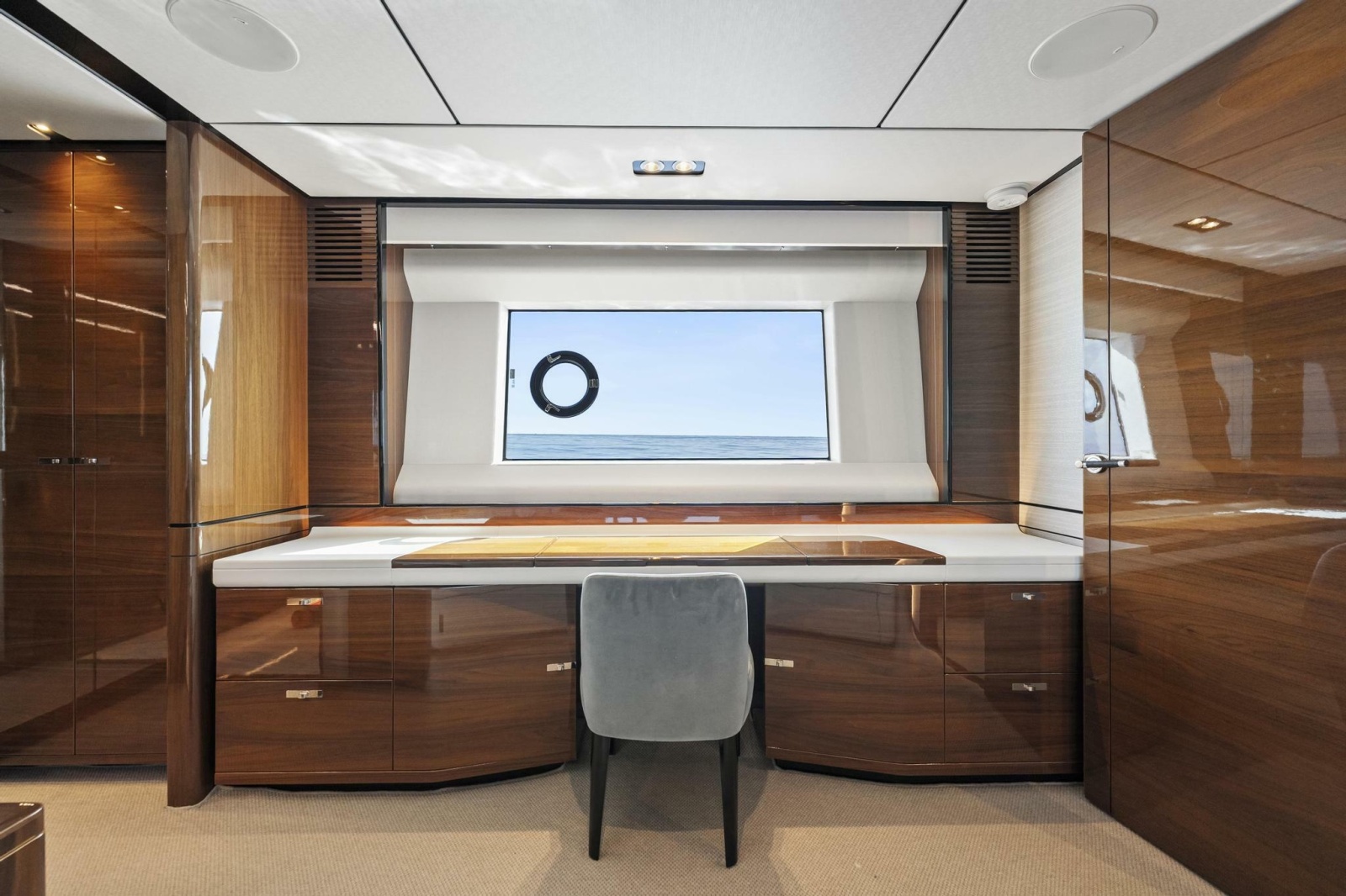 2018 Princess Y75