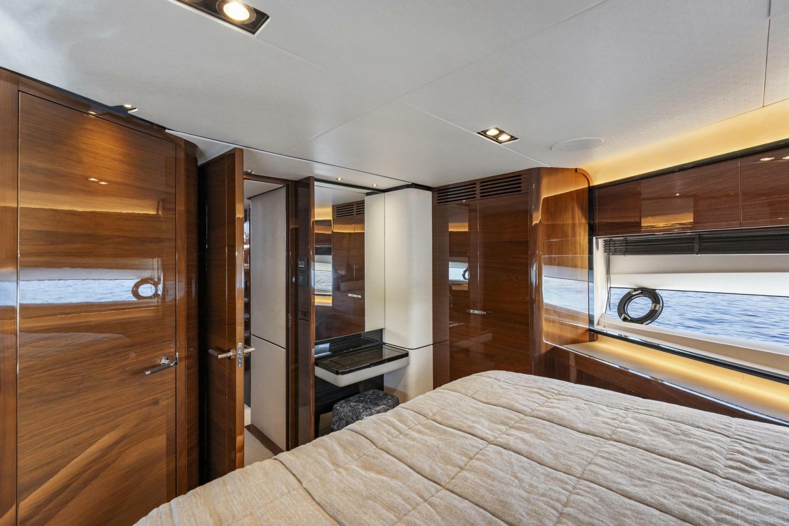 2018 Princess Y75