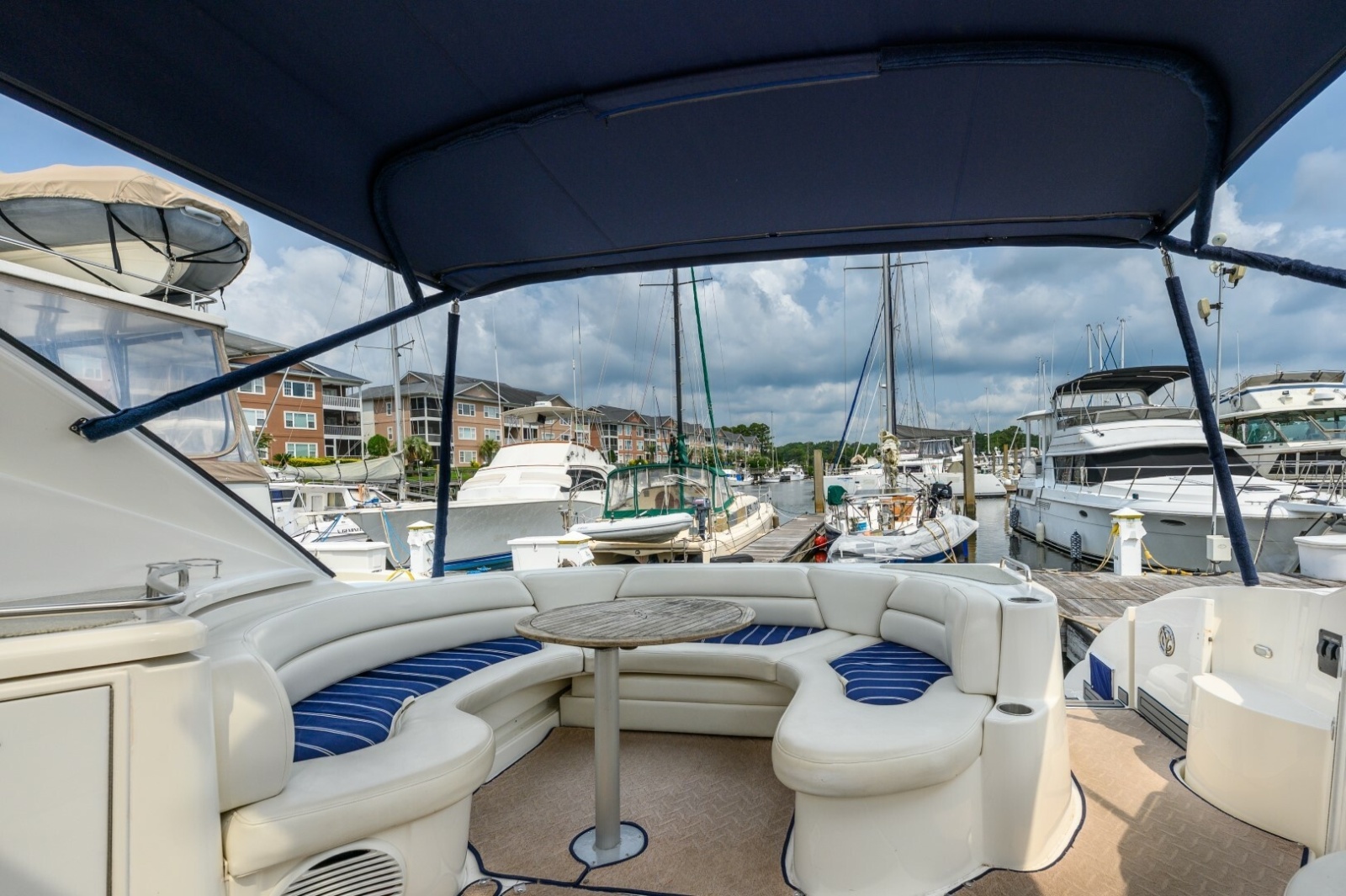 2003 Cruisers 5470