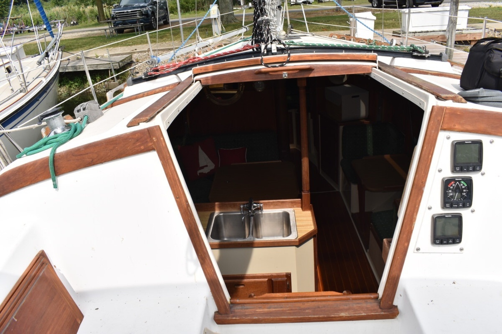 Tanager 36ft Catalina Yacht For Sale