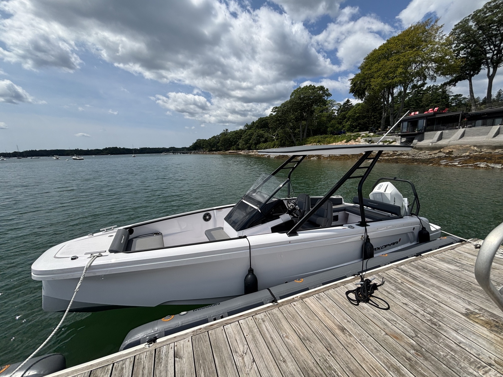 2022 Axopar 22 T-Top