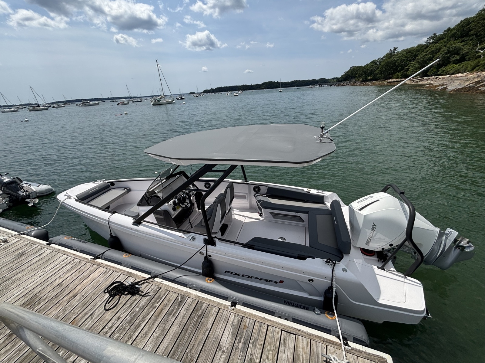 2022 Axopar 22 T-Top