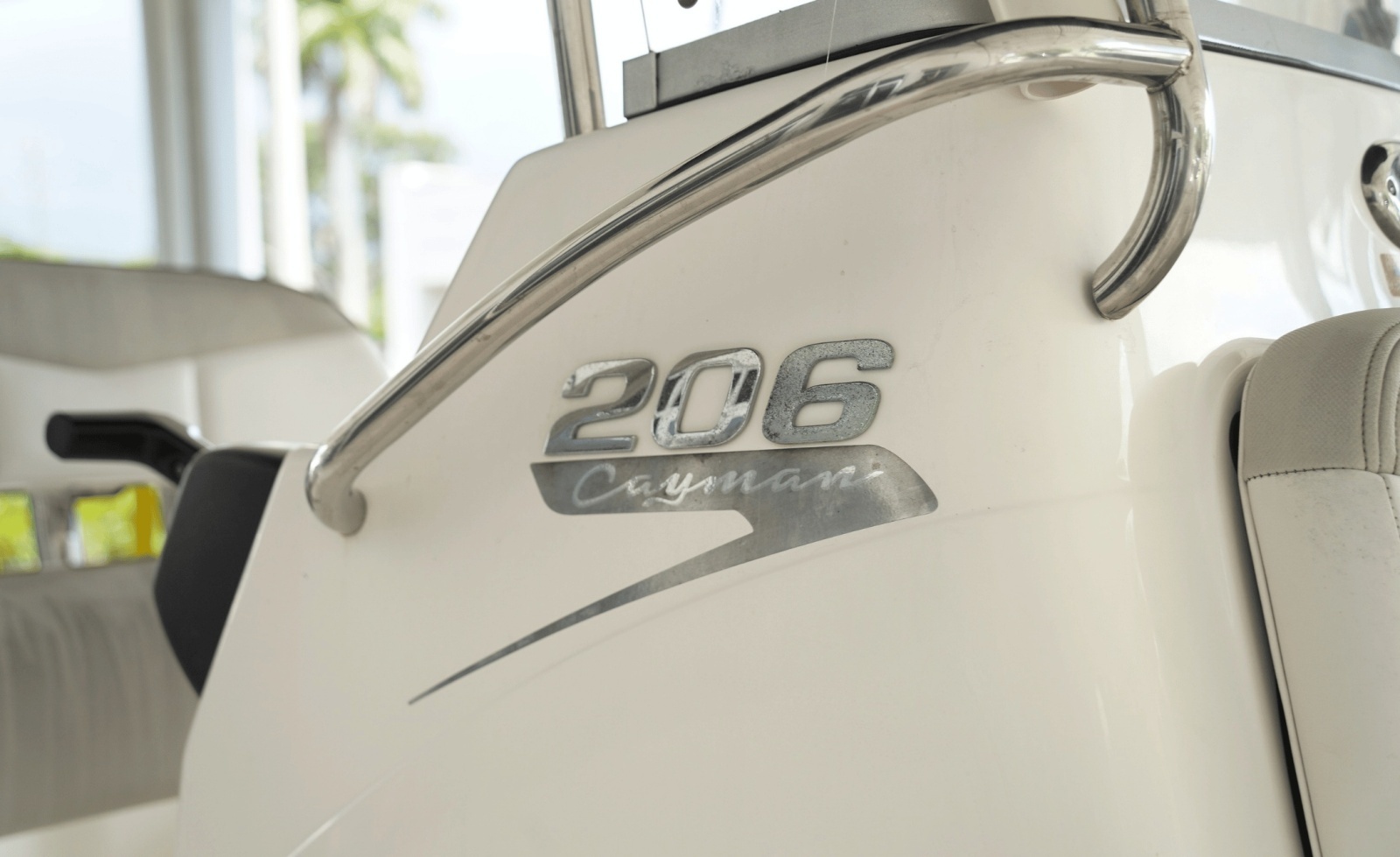 2014 Robalo Cayman 206